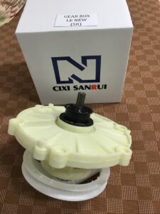 GEAR BOX LE SEMI NEW MODEL SR